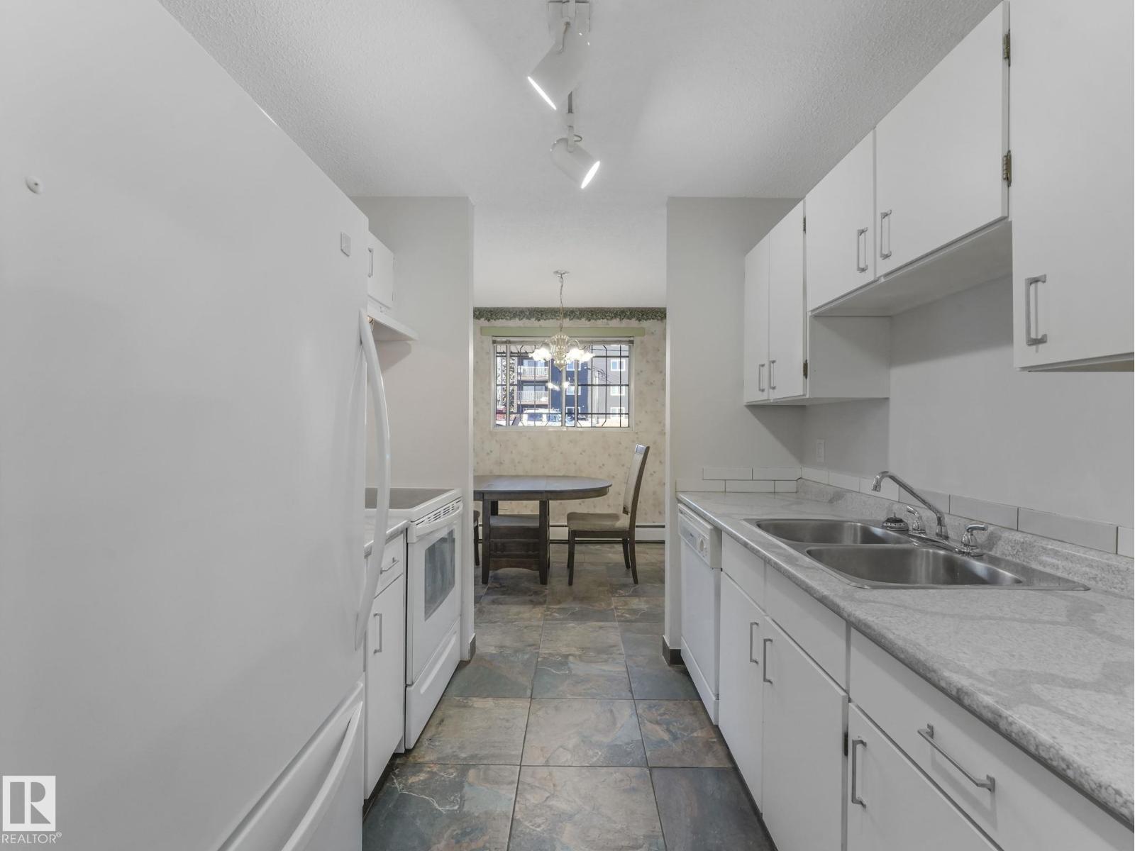 #3 10836 116 ST NW, Edmonton