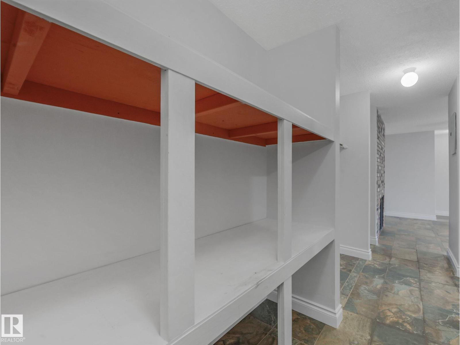 #3 10836 116 ST NW, Edmonton