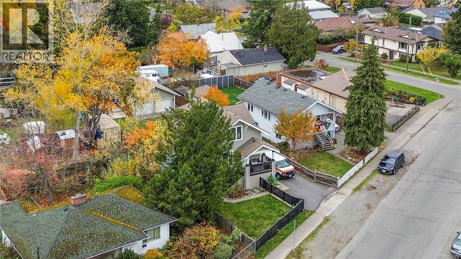  3354 Harriet Road, Saanich