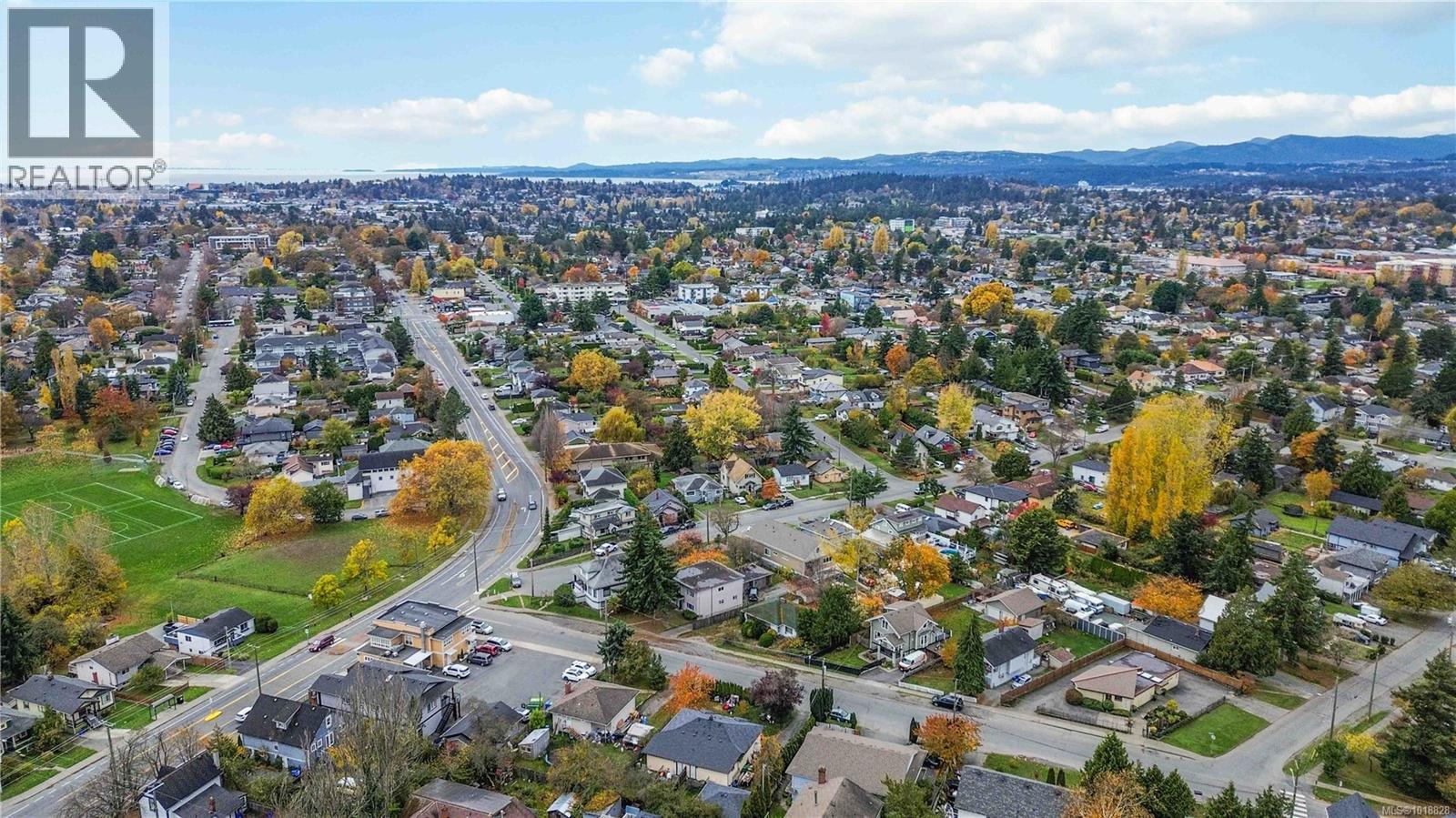  3354 Harriet Road, Saanich