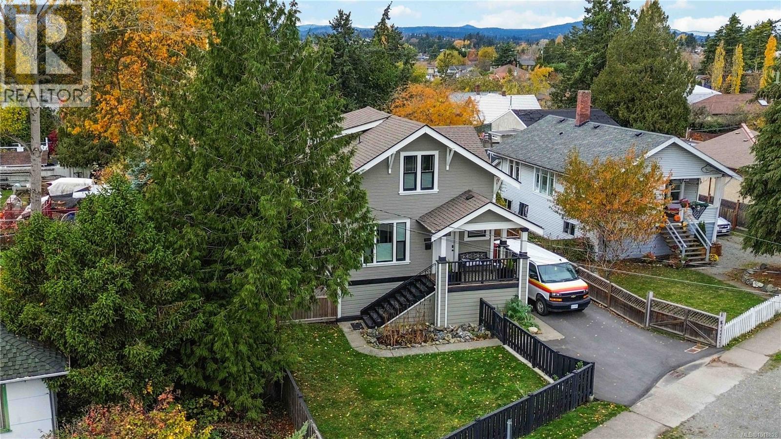  3354 Harriet Road, Saanich