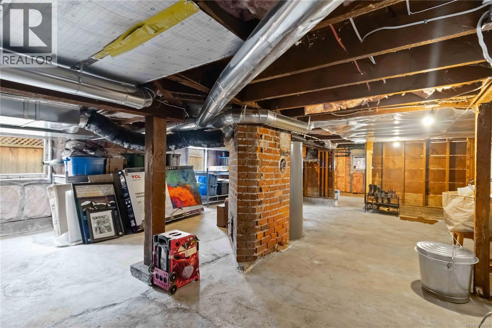  3354 Harriet Road, Saanich