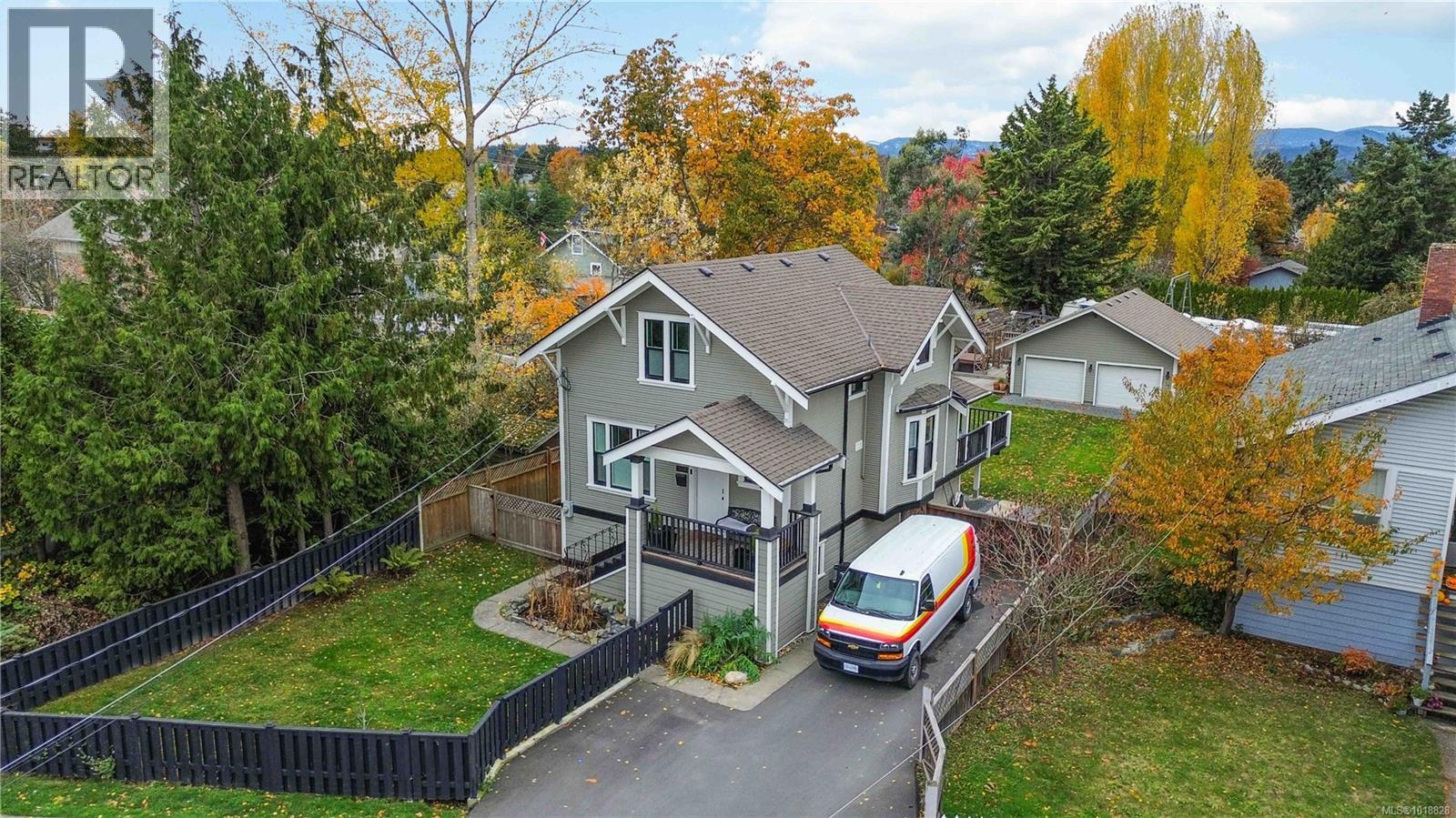  3354 Harriet Road, Saanich