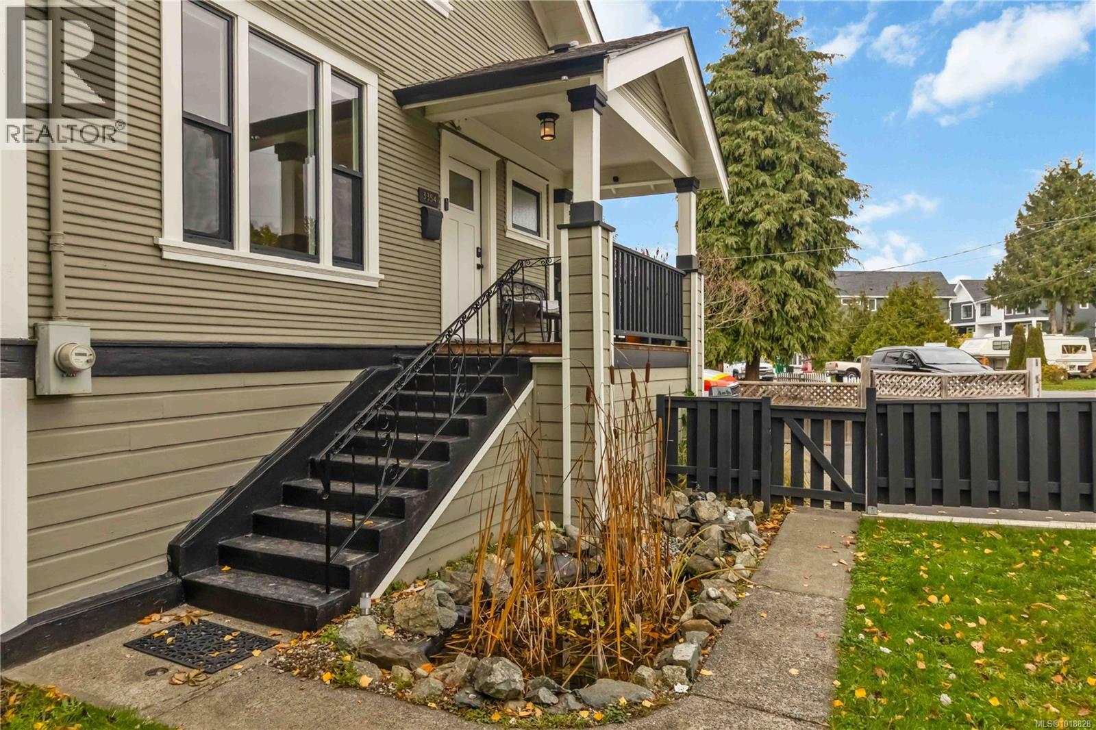  3354 Harriet Road, Saanich