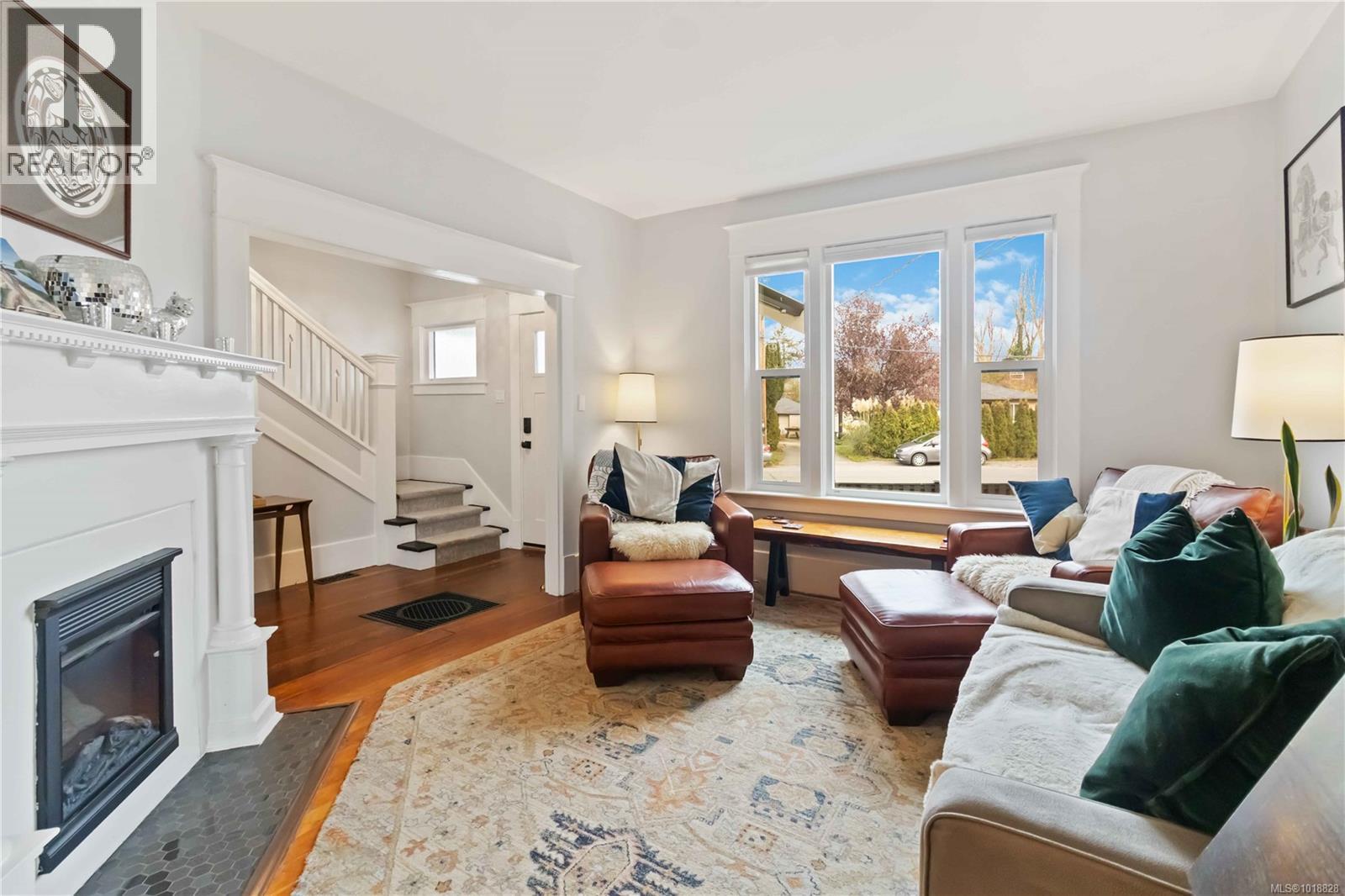  3354 Harriet Road, Saanich