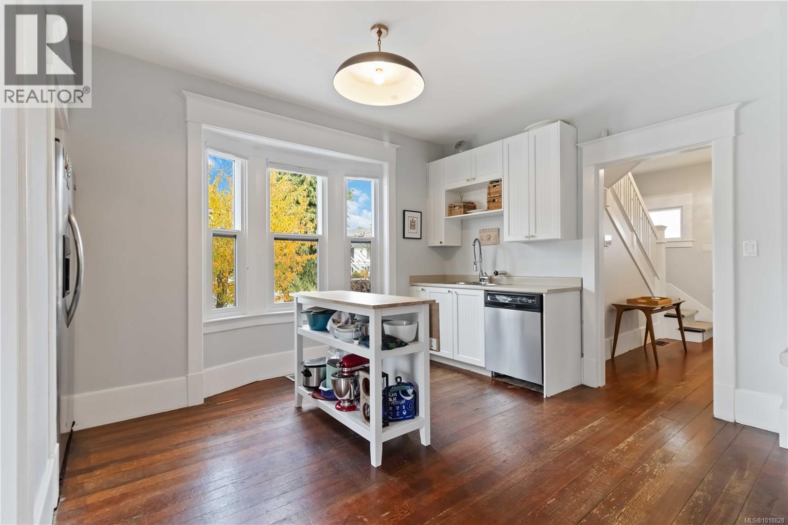  3354 Harriet Road, Saanich