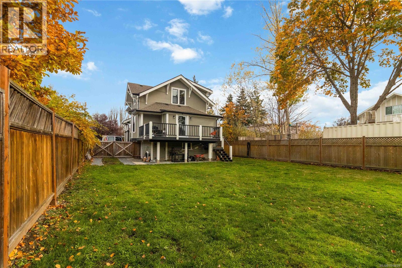  3354 Harriet Road, Saanich