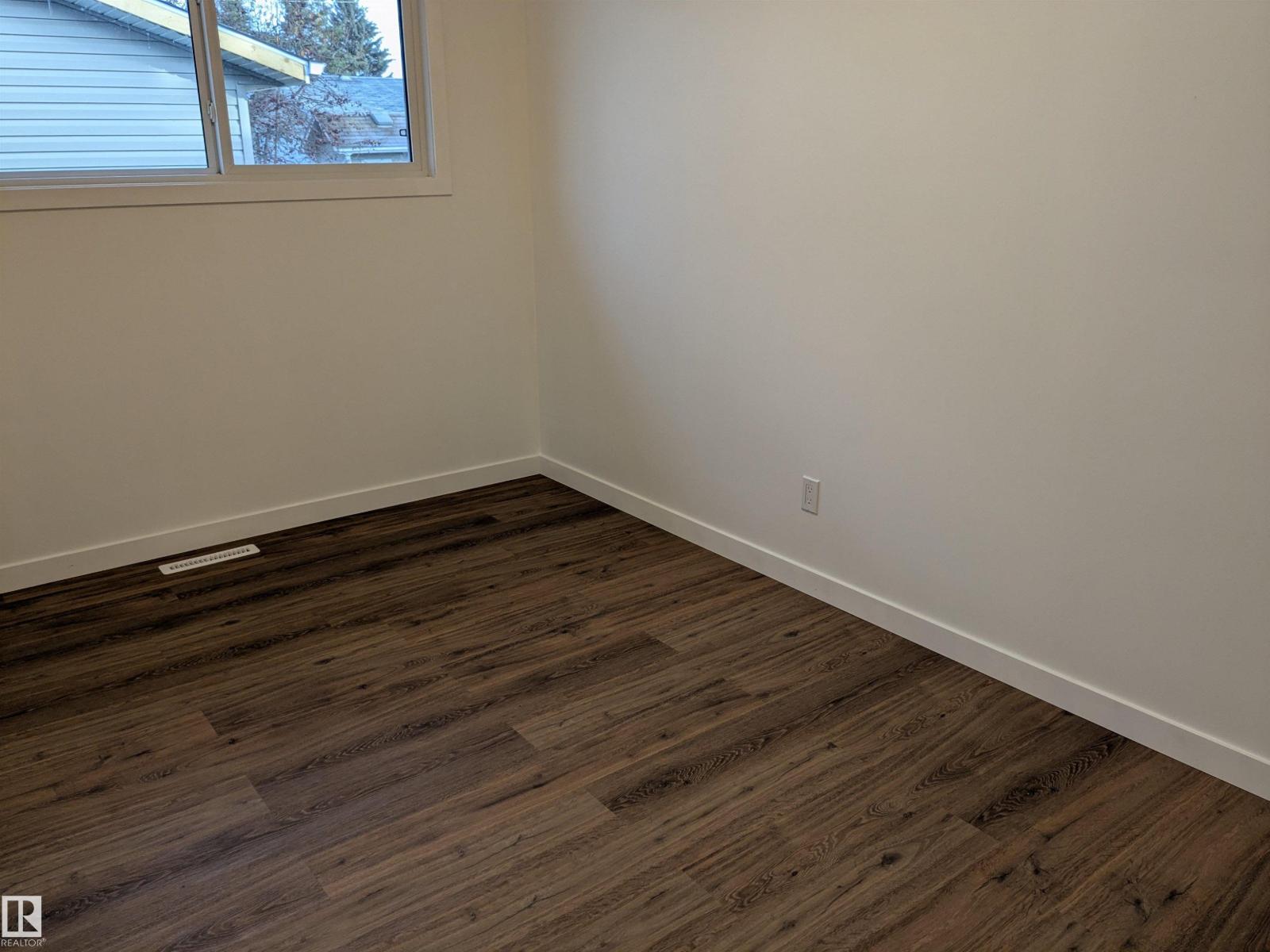 13636 135A AV NW, Edmonton