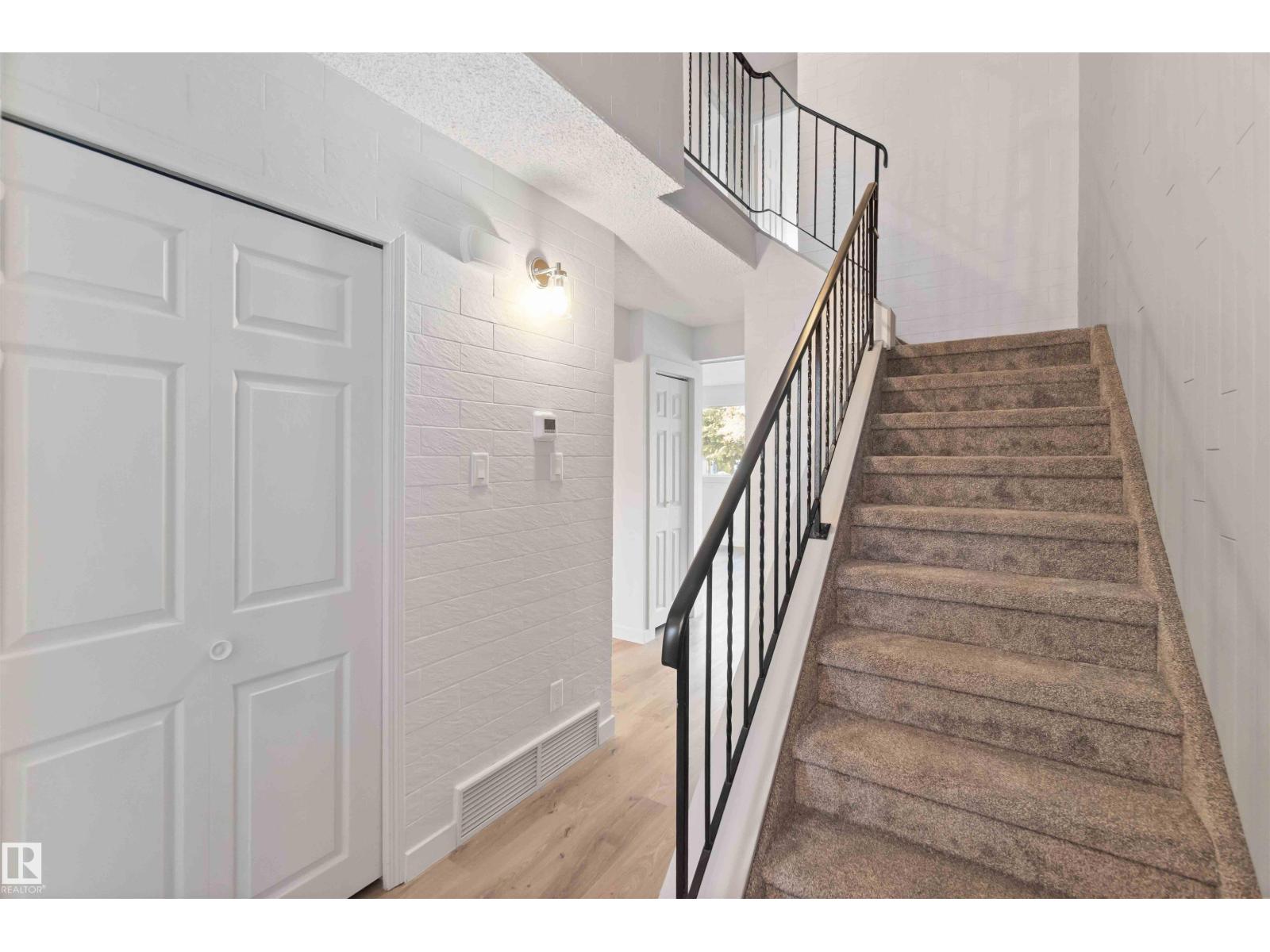 1281 Hooke RD NW, Edmonton