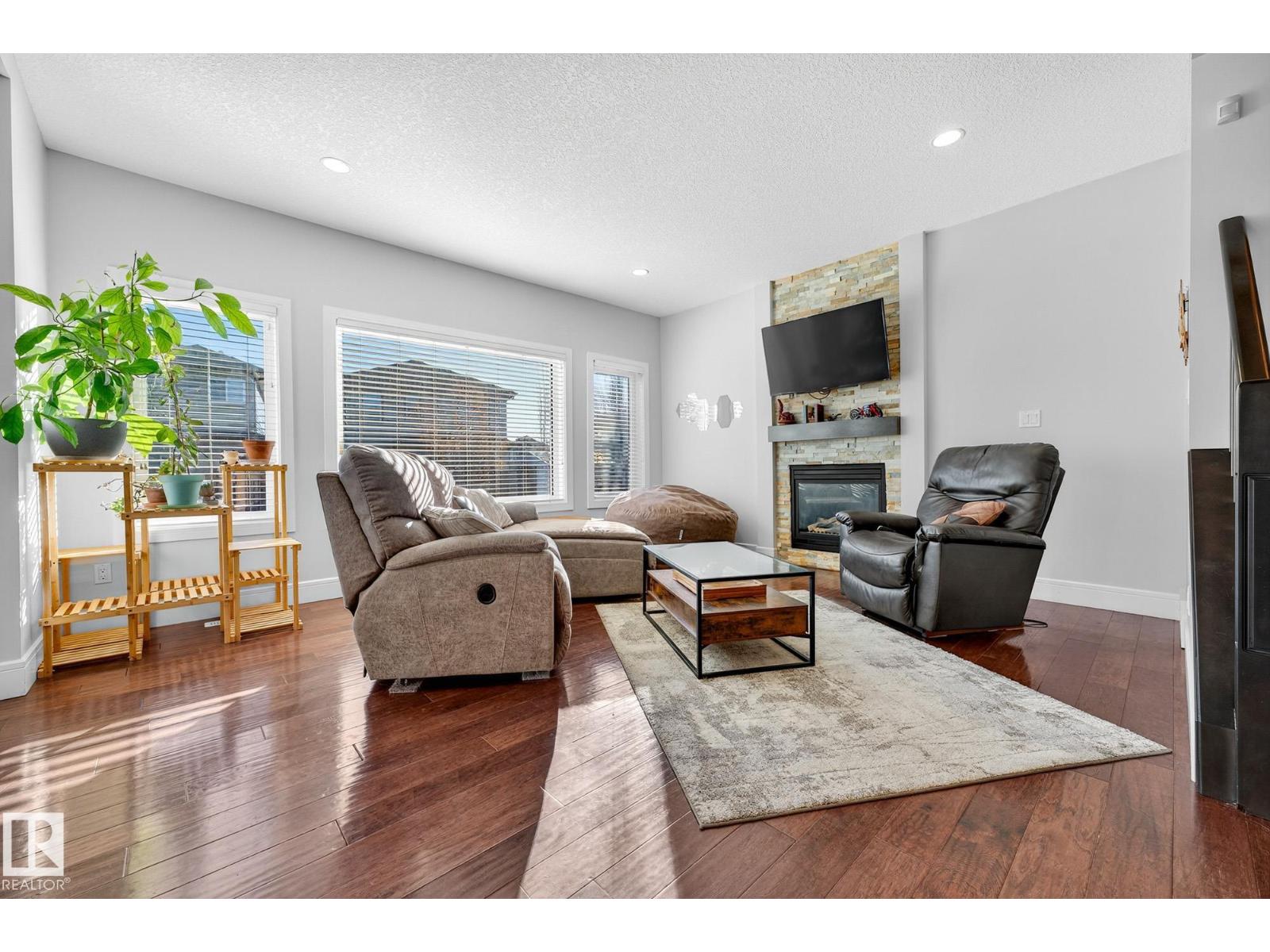 1 WEMBLEY, Fort Saskatchewan