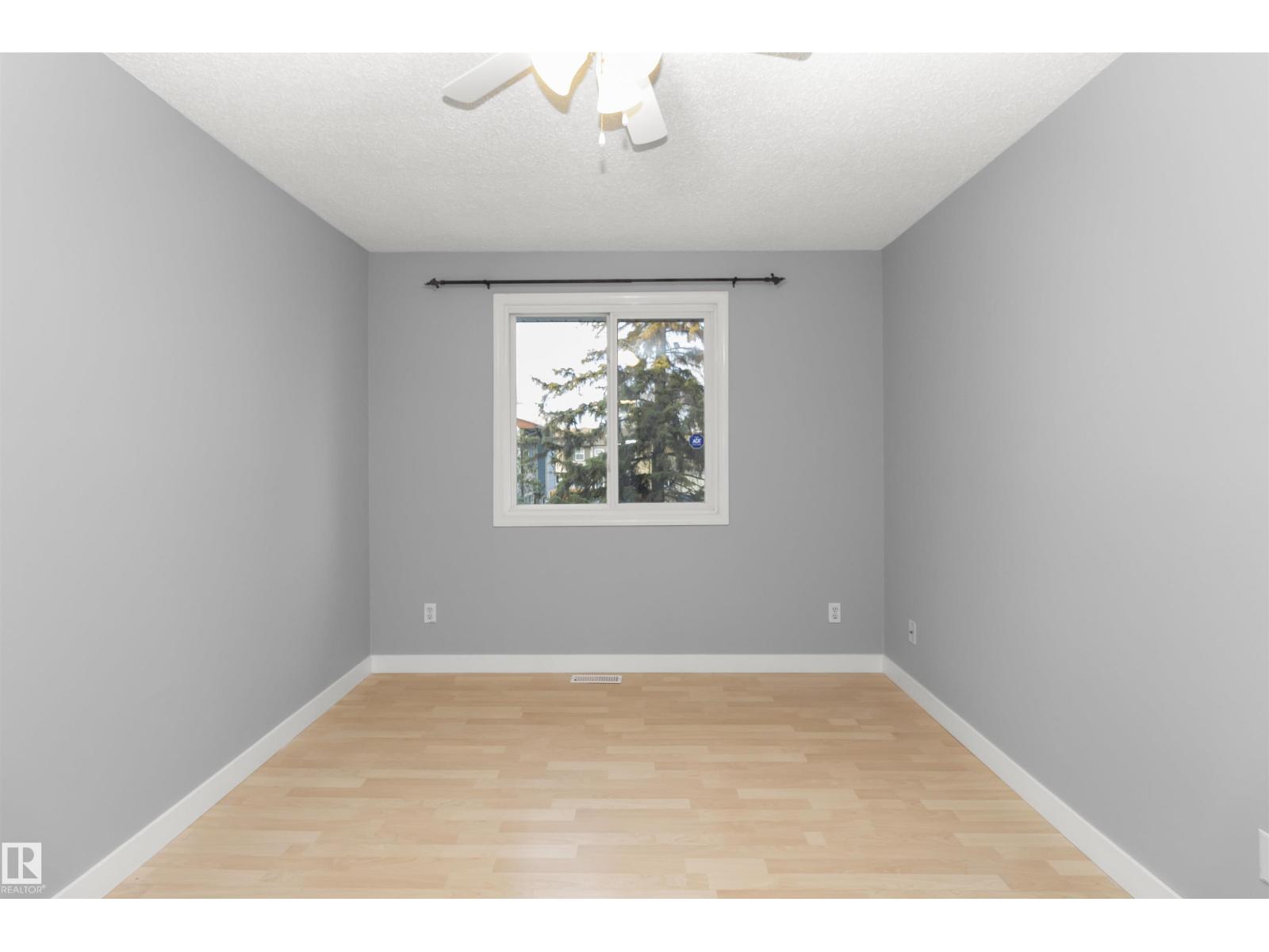 18 WILLOWDALE PL NW, Edmonton