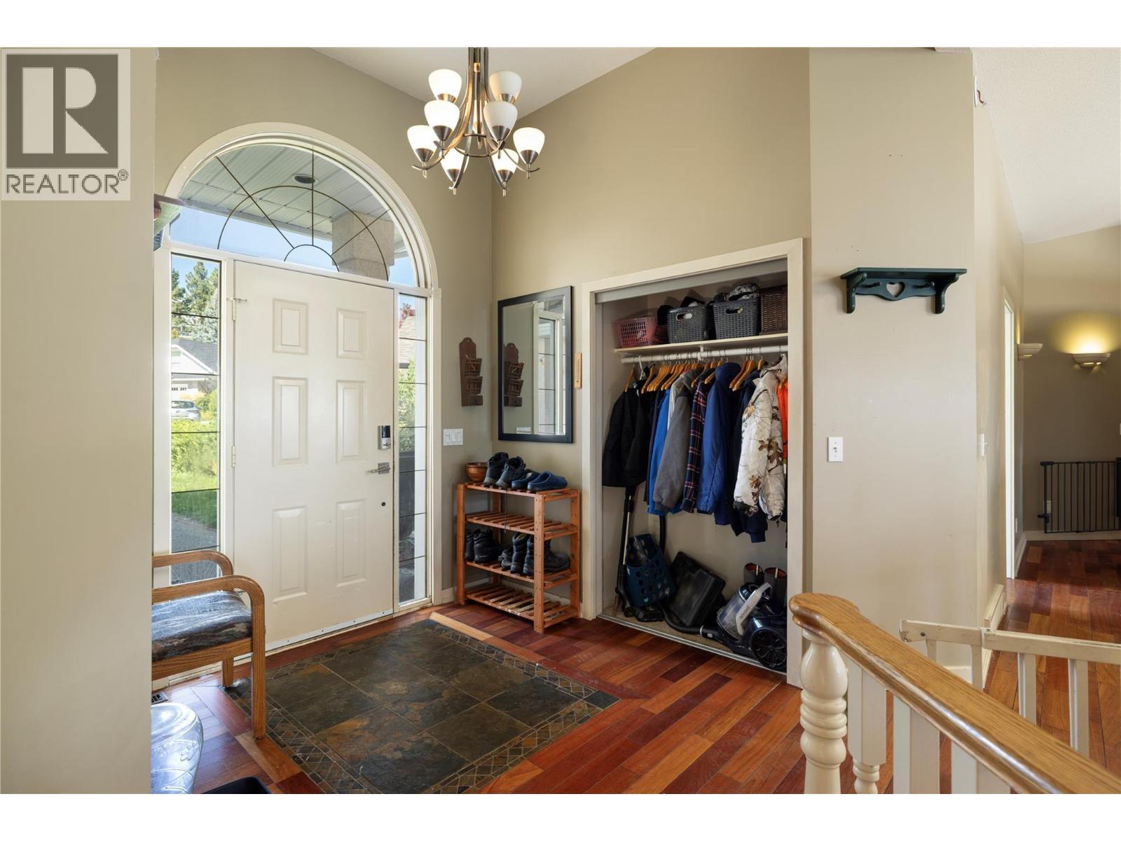  2391 Nahanni Court, Kelowna