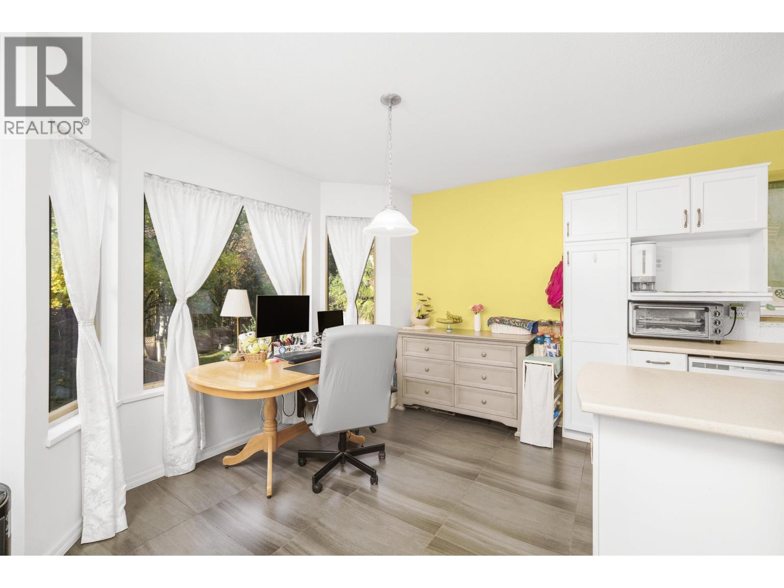 1931 WESTVIEW DRIVE, North Vancouver