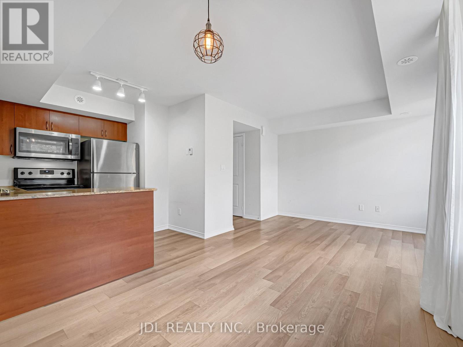 #307 90 ORCHID PLACE DRIVE - 10