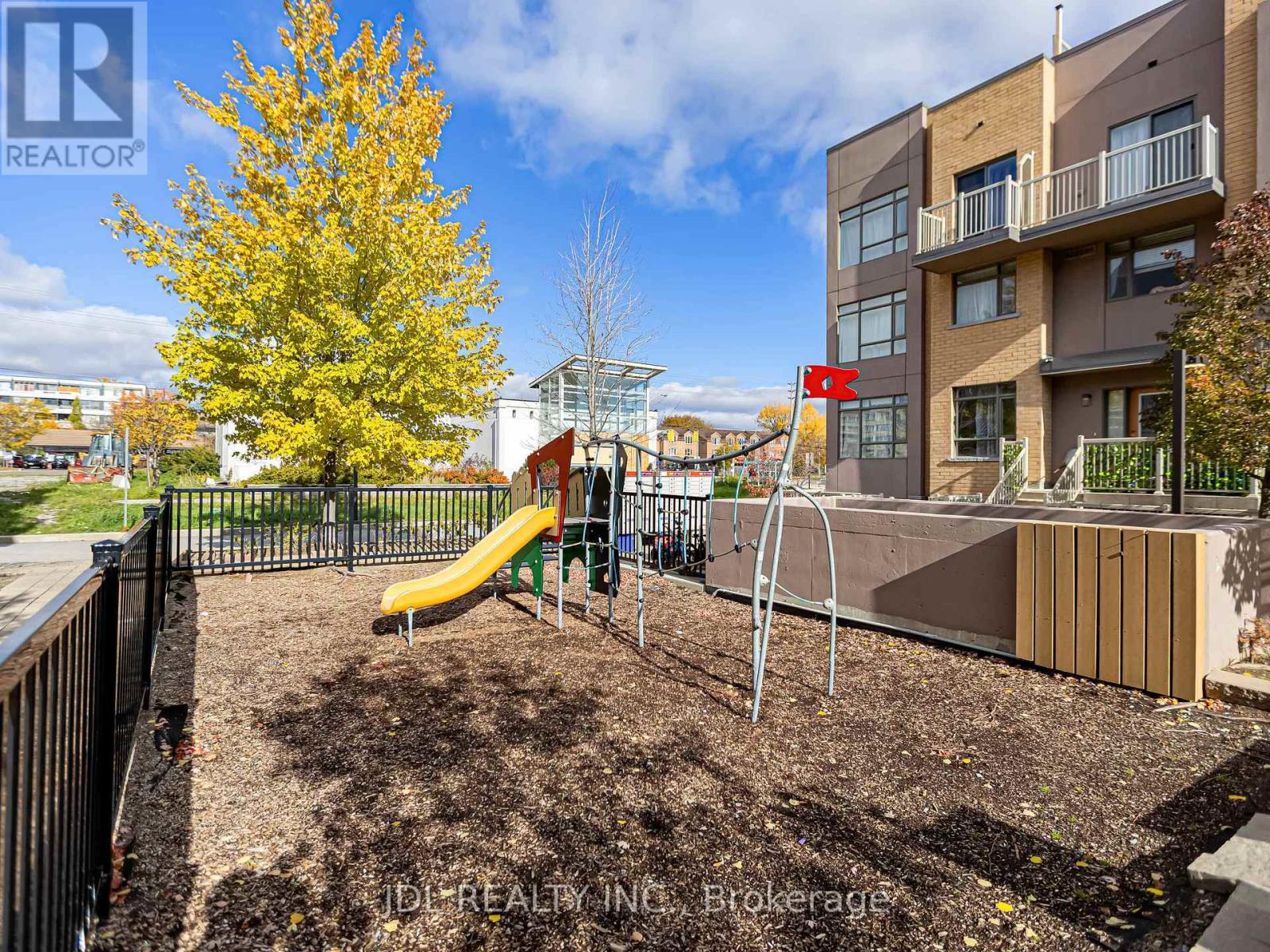 #307 90 ORCHID PLACE DRIVE - 5