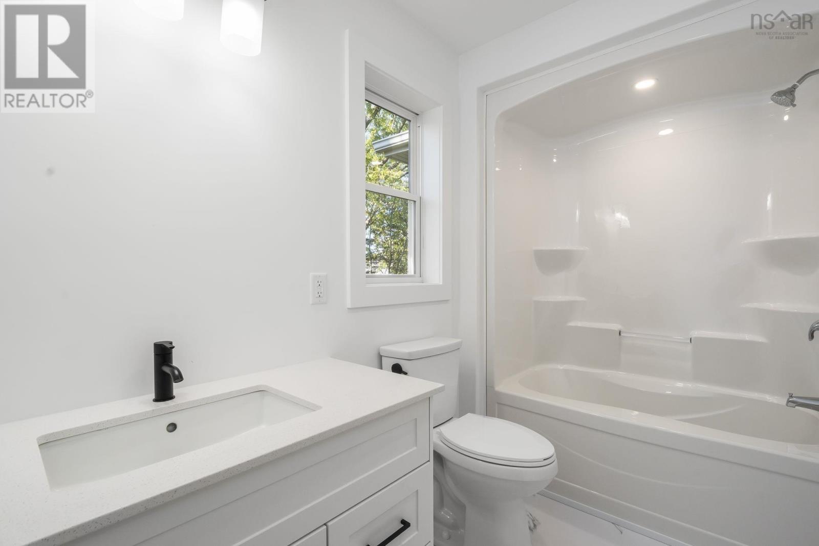 Property 18 of 37 of 50 St Andrews Street