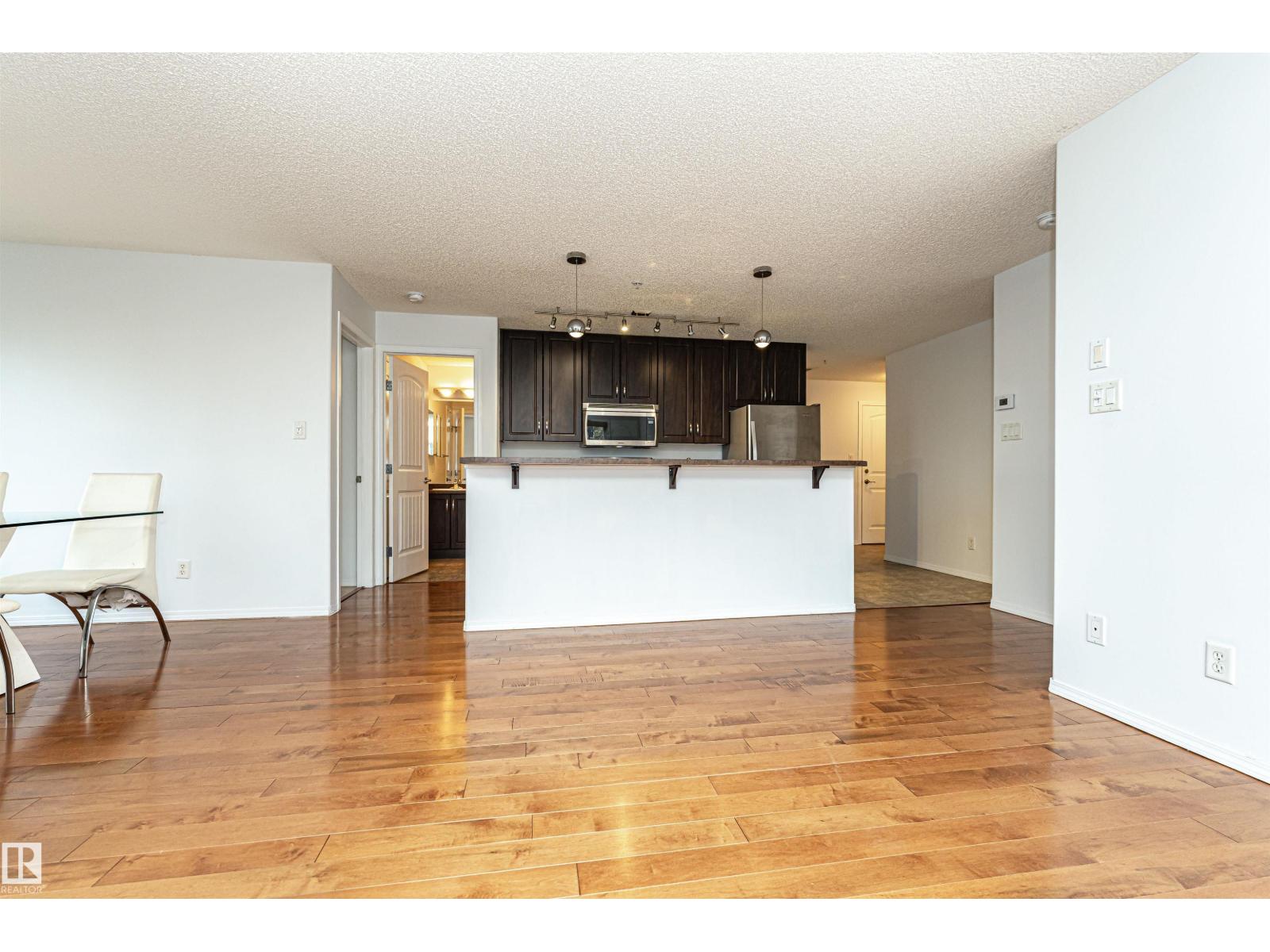 #302 17407 99 AV NW, Edmonton