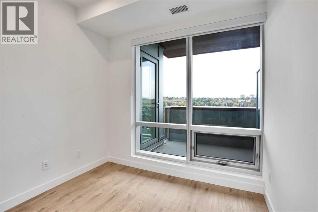 Single Family House for Sale in   A Street NW West Hillhurst Calgary 