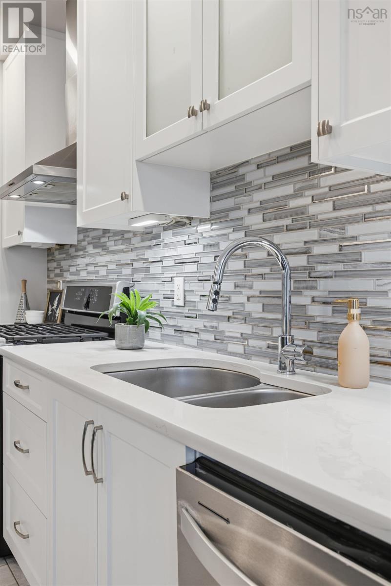 Property 20 of 49 of 153 Talus Avenue