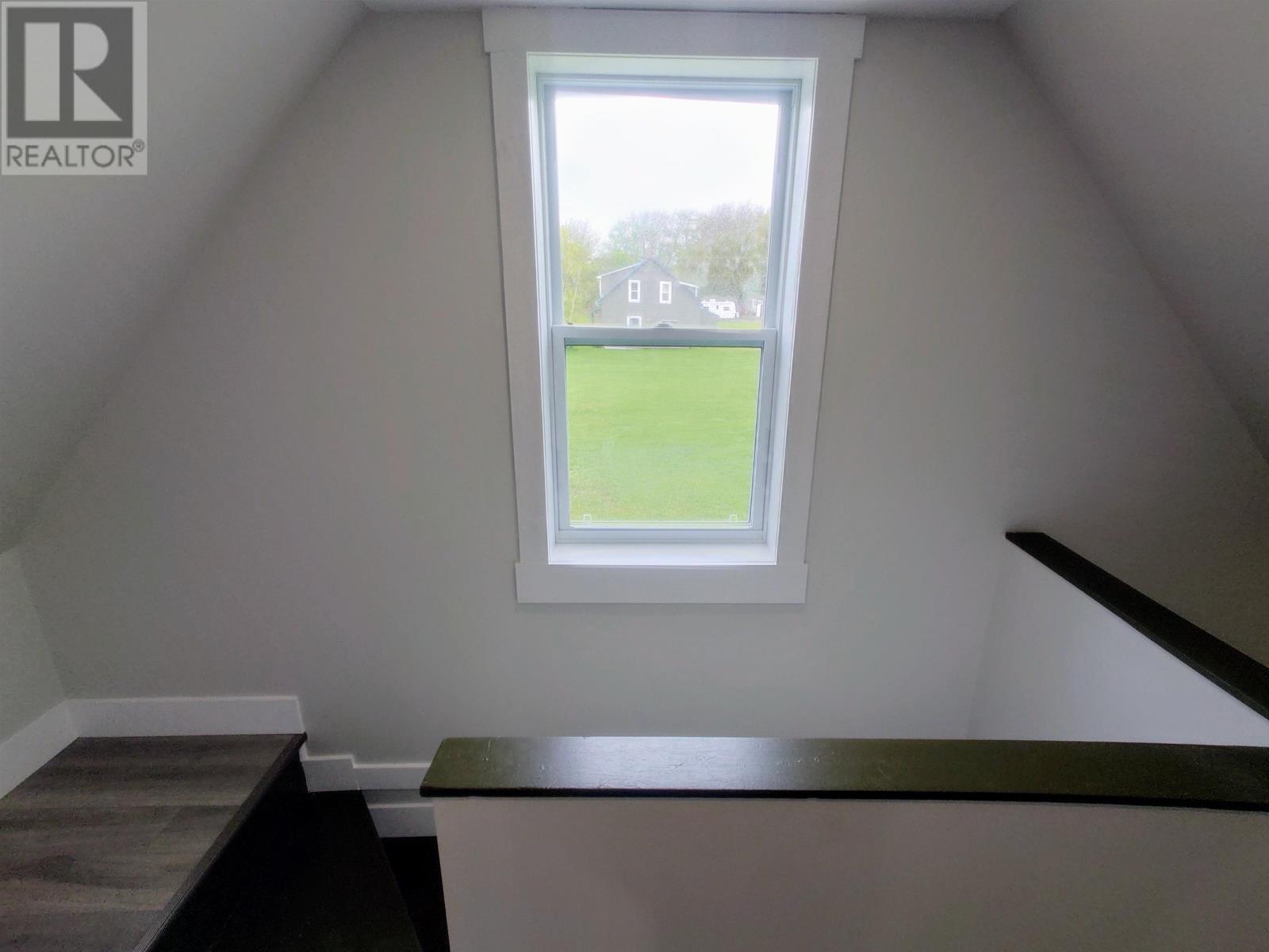 41 MAIN DRIVE EAST - 10