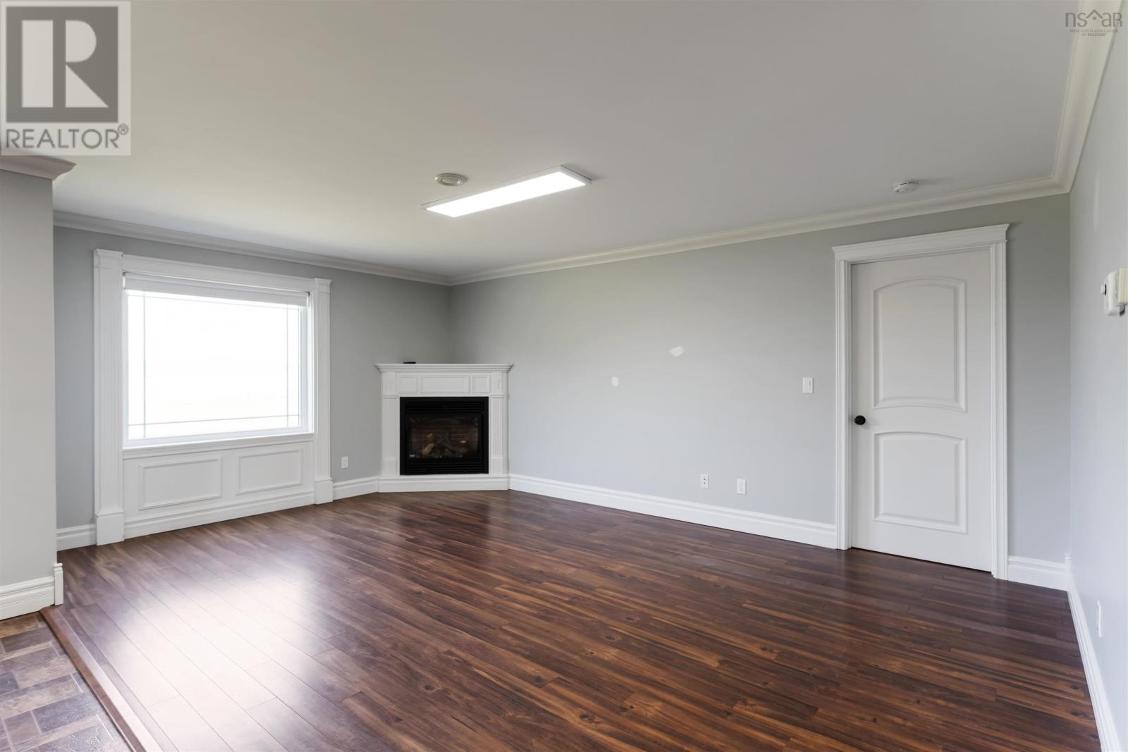 Property 22 of 34 of 8779 Highway 101