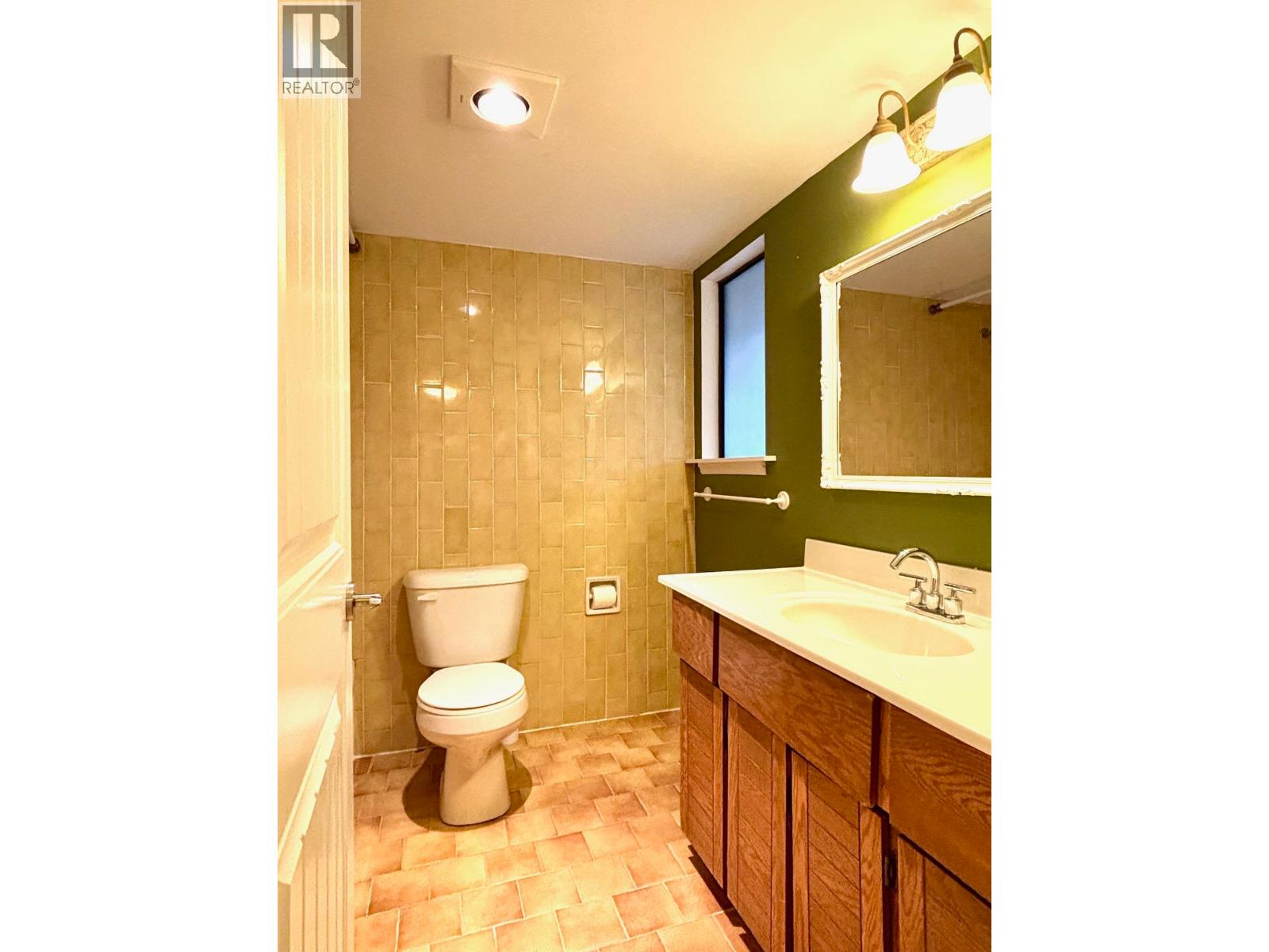 #11-4832 LAZELLE Avenue, Terrace