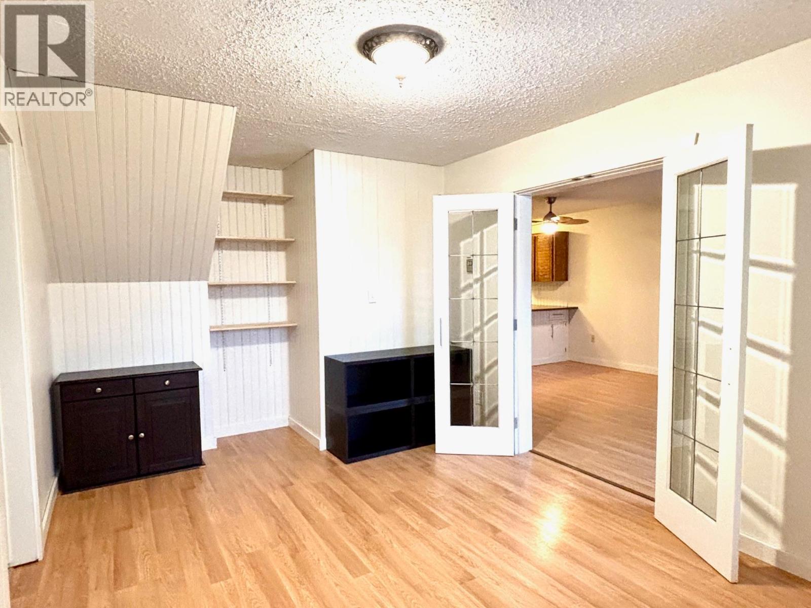 #11-4832 LAZELLE Avenue, Terrace