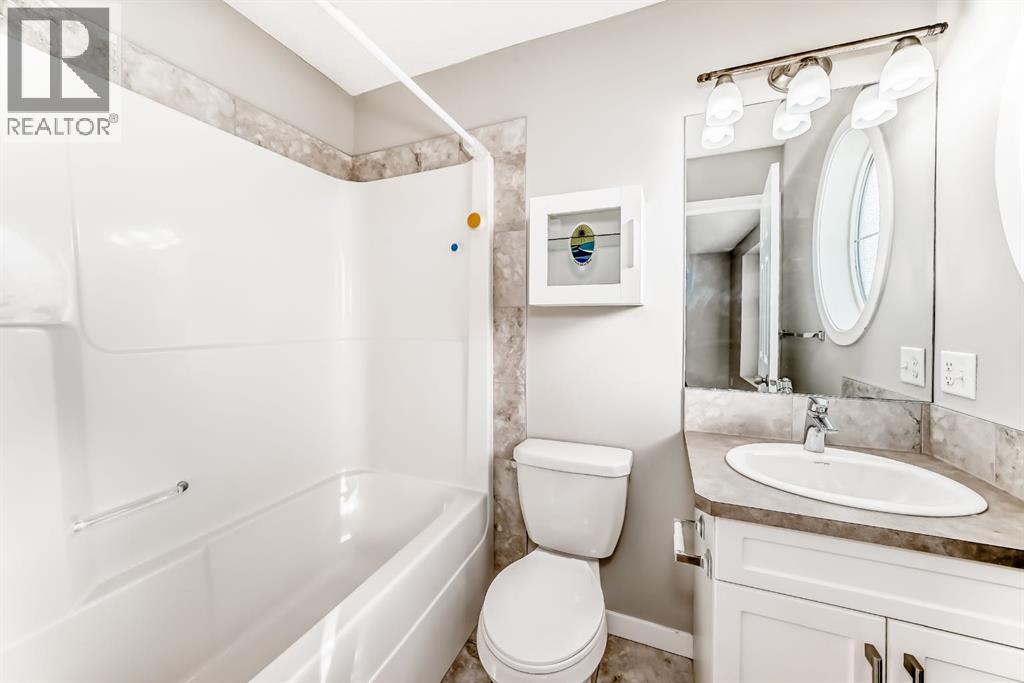 115 Sunset Road, Cochrane