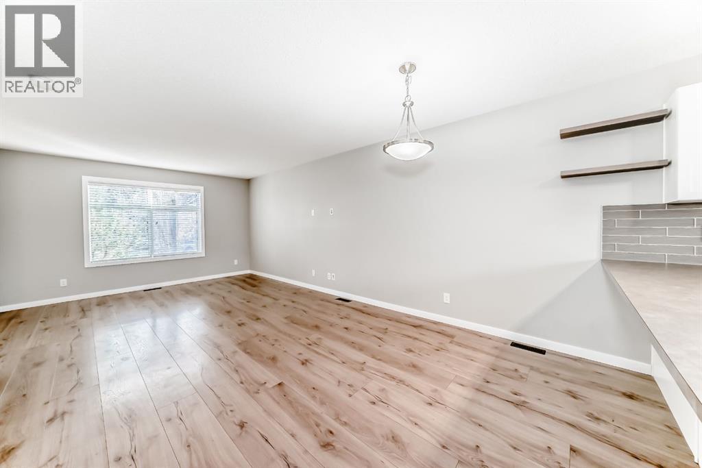 115 Sunset Road, Cochrane