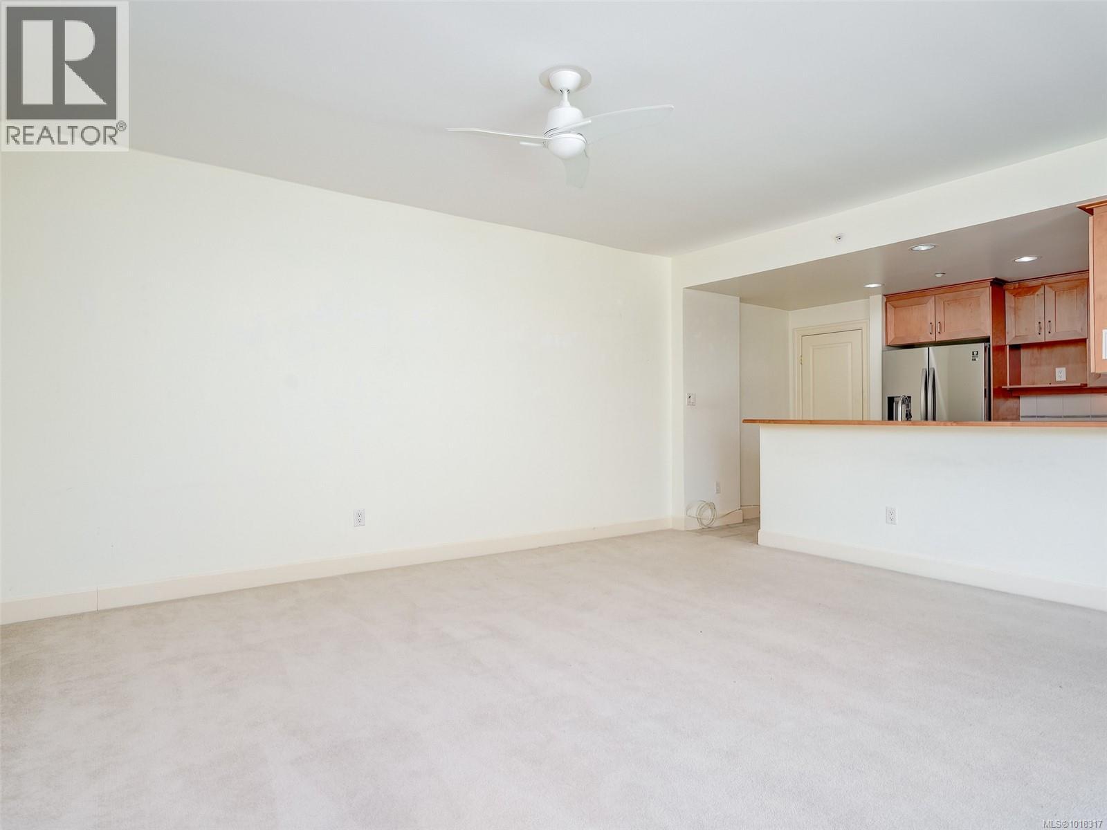 14 21 Dallas Road, Victoria