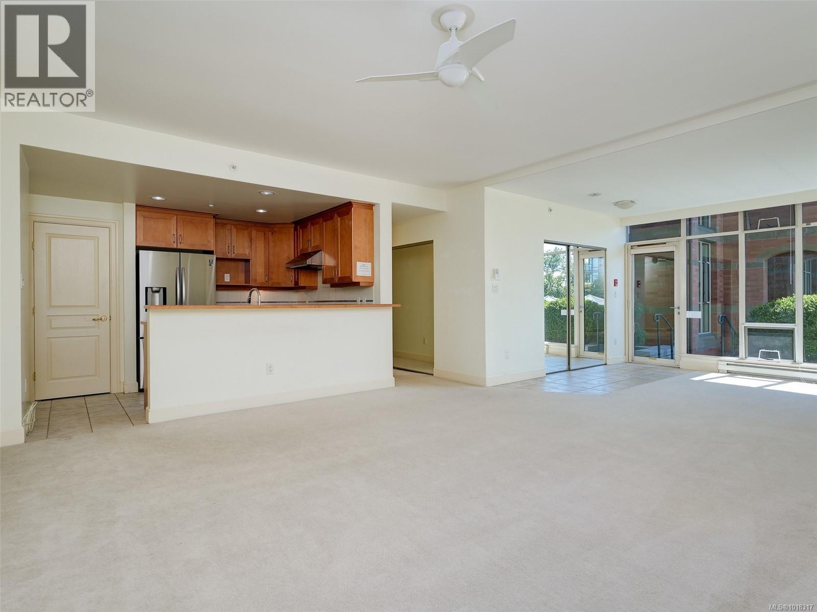 14 21 Dallas Road, Victoria