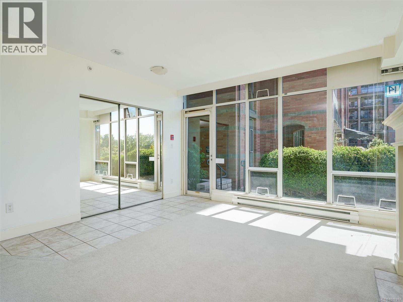 14 21 Dallas Road, Victoria