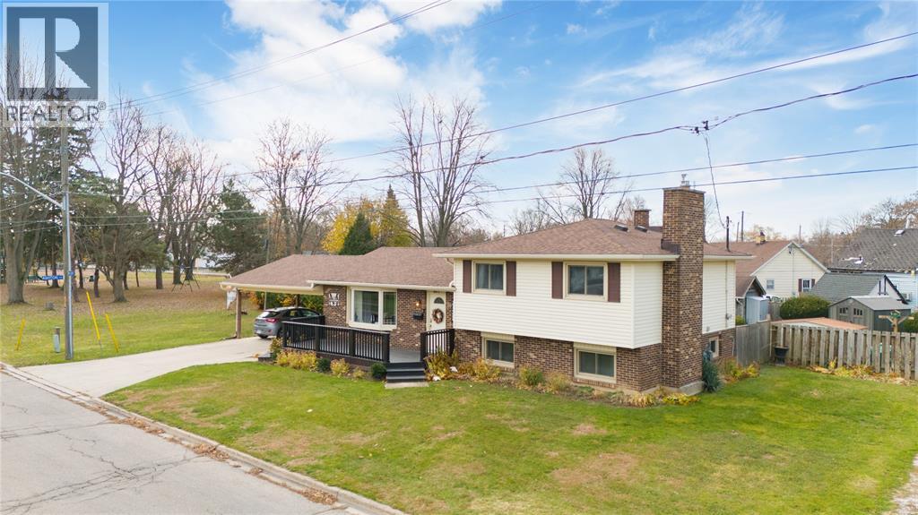 671 NELSON STREET - Photo 2 of 31, Wallaceburg, Ontario