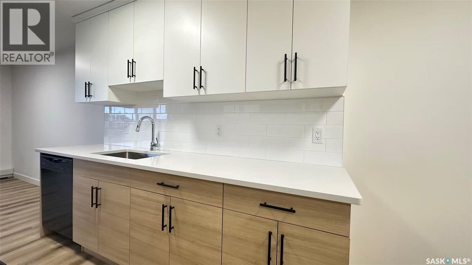 Single Family House High rise for Sale in   RAE STREET Regina 