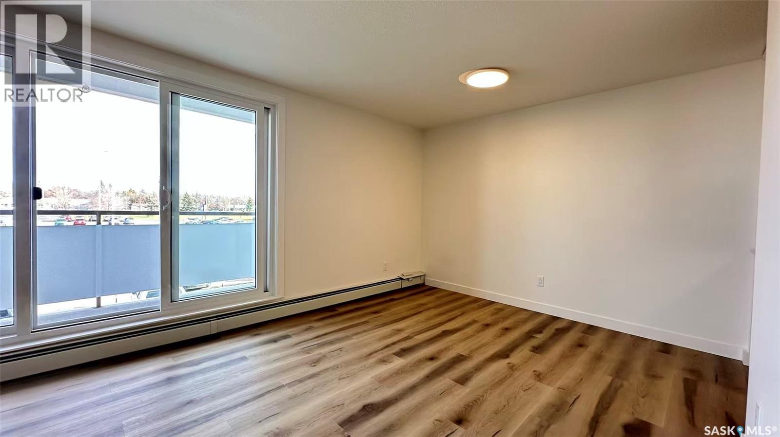 Single Family House High rise for Sale in   RAE STREET Regina 