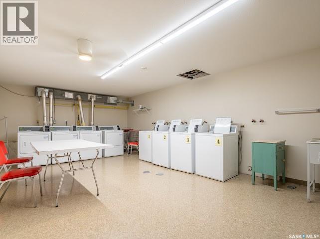 Single Family House High rise for Sale in   RAE STREET Regina 