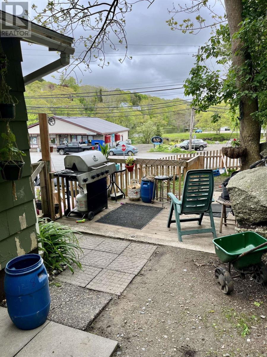 Property 41 of 49 of 1252 River Road