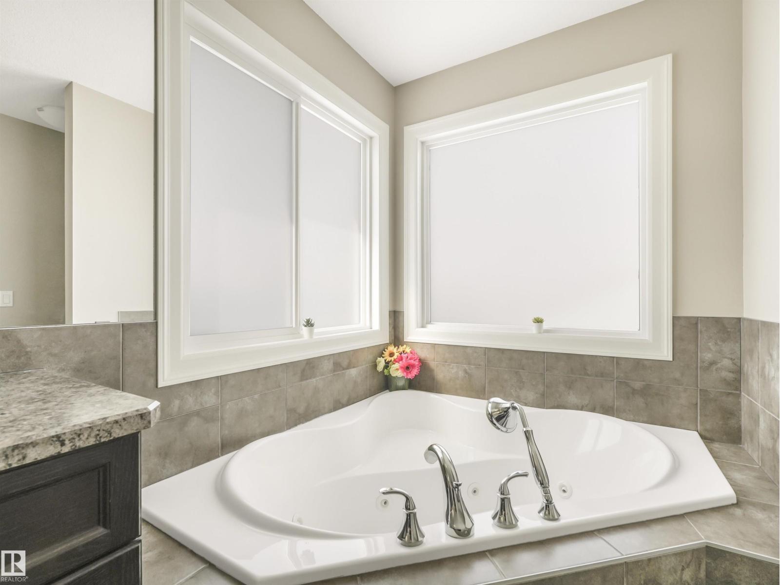 262 SHEPPARD CI, Leduc