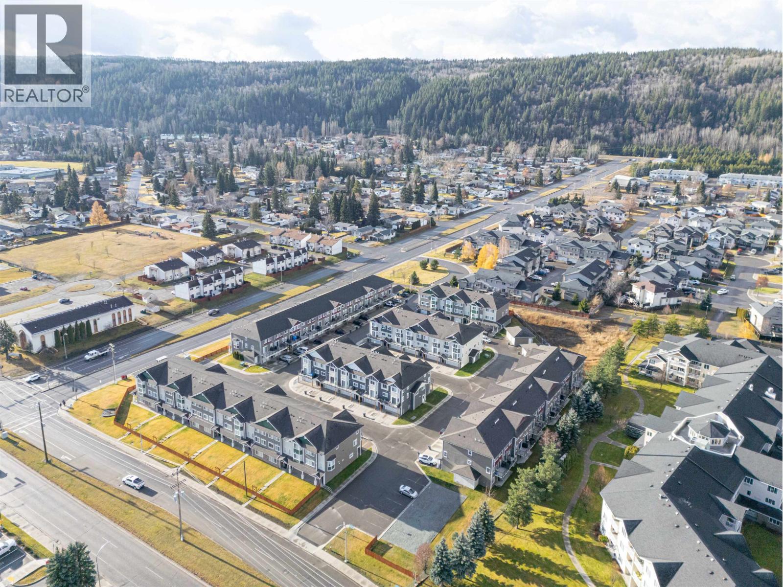 467 TABOR BOULEVARD, Prince George - Exteriors - Full Complex View, Drone/Aerial View - Photo 2