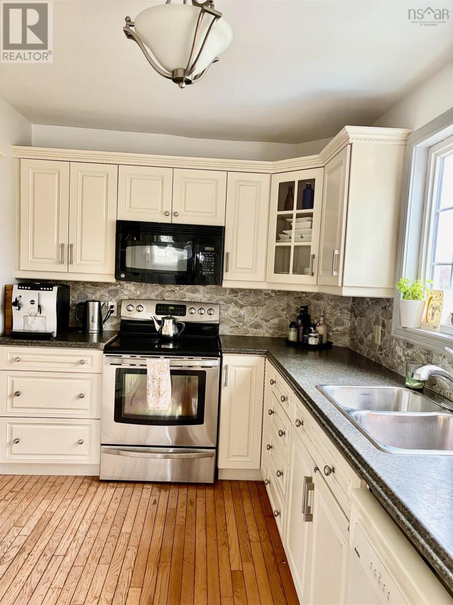 Property 8 of 18 of 800 Shore Road