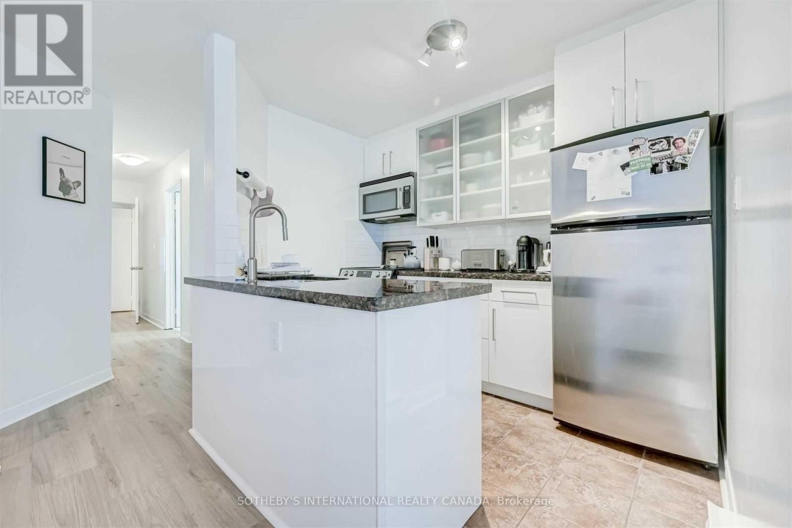 1458 BAYVIEW AVENUE - 17