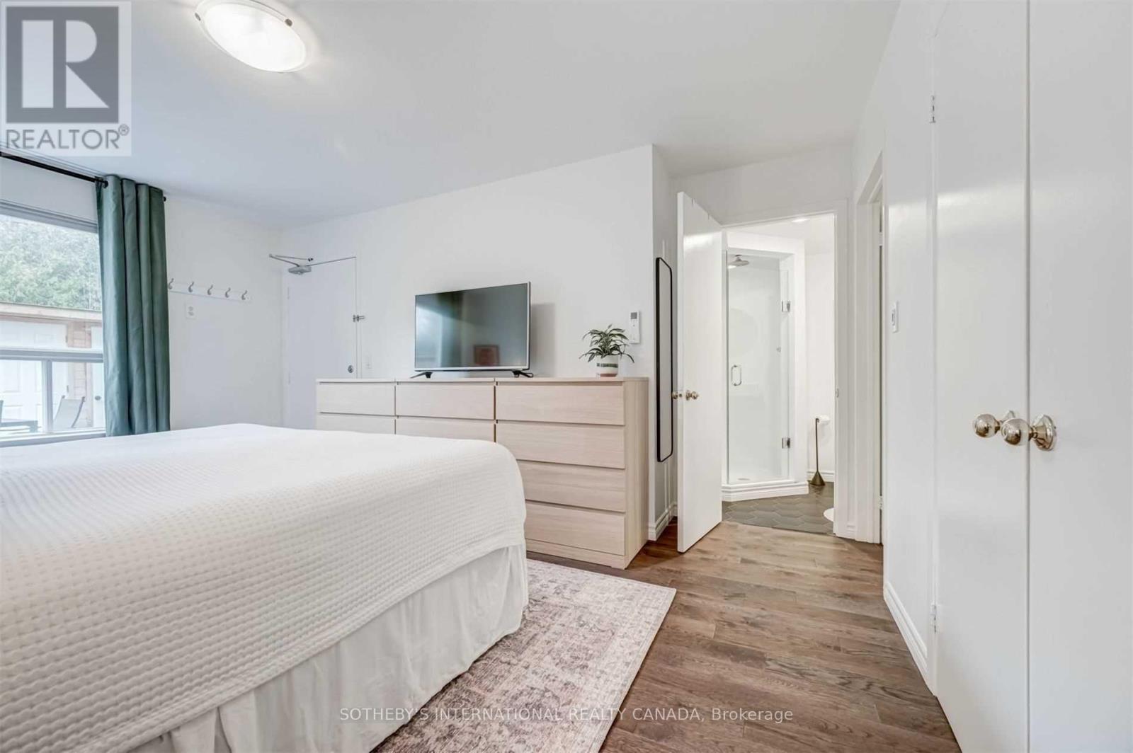 1458 BAYVIEW AVENUE - 10