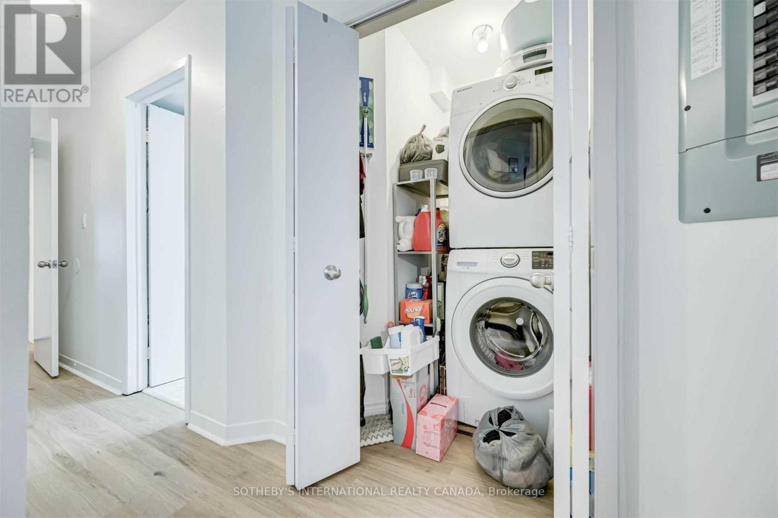 1458 BAYVIEW AVENUE - 21