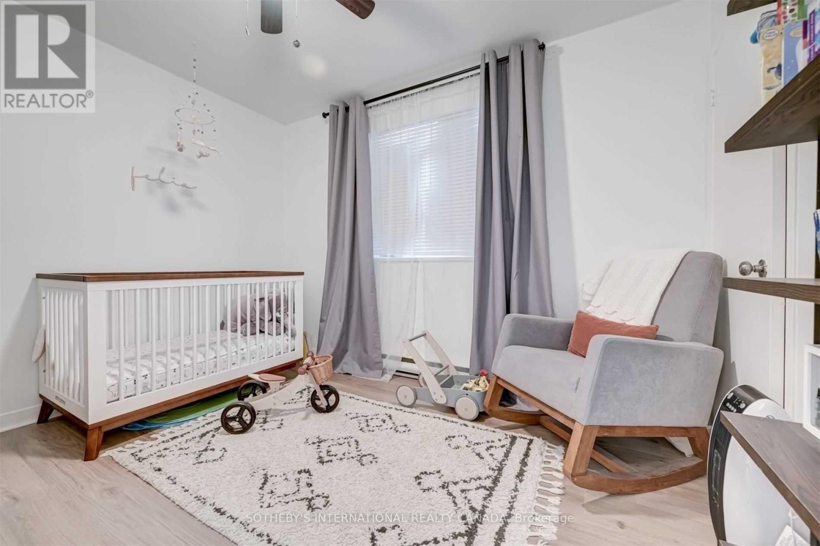 1458 BAYVIEW AVENUE - 28