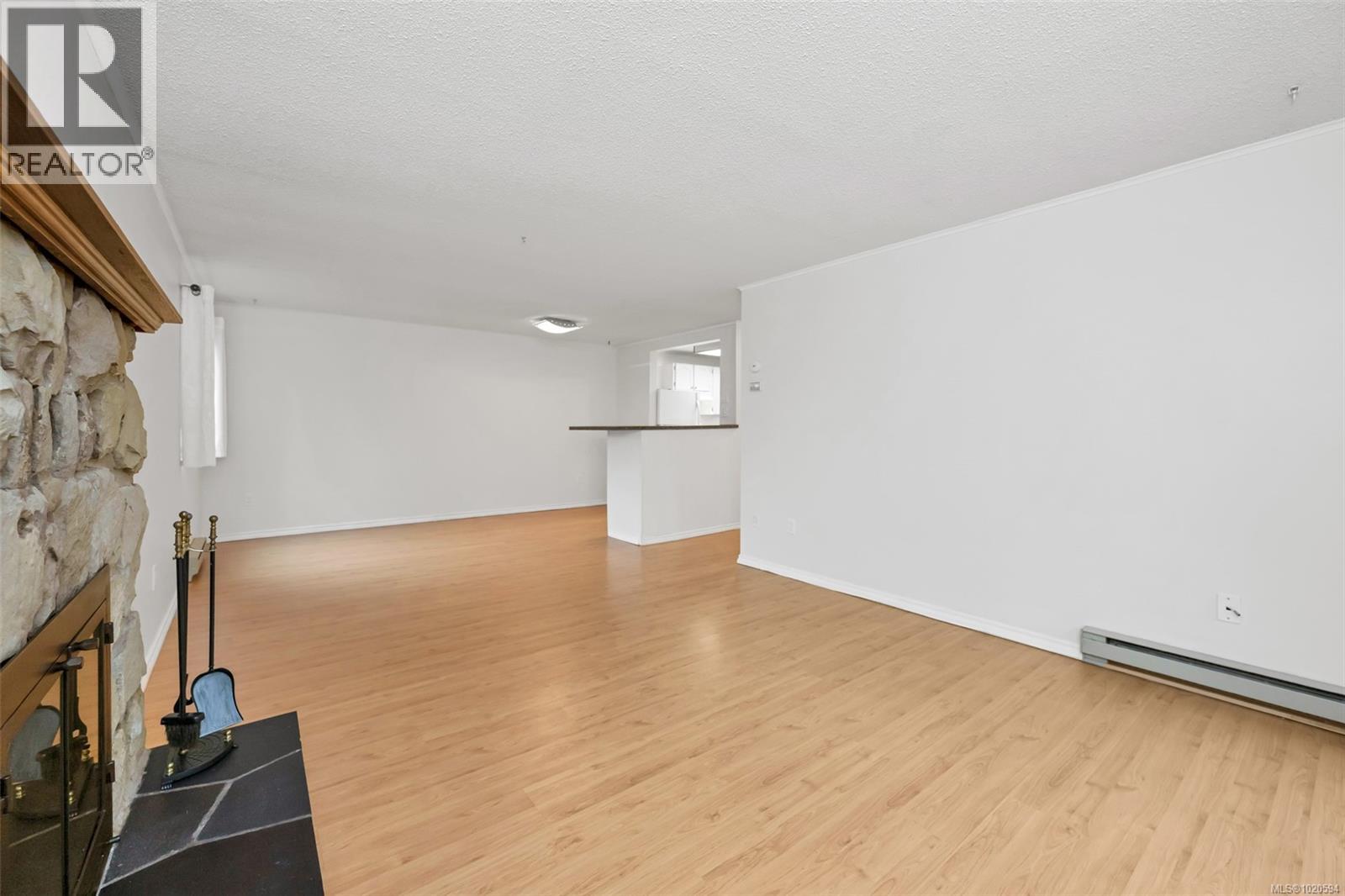 204 1010 Bristol Rd, Saanich