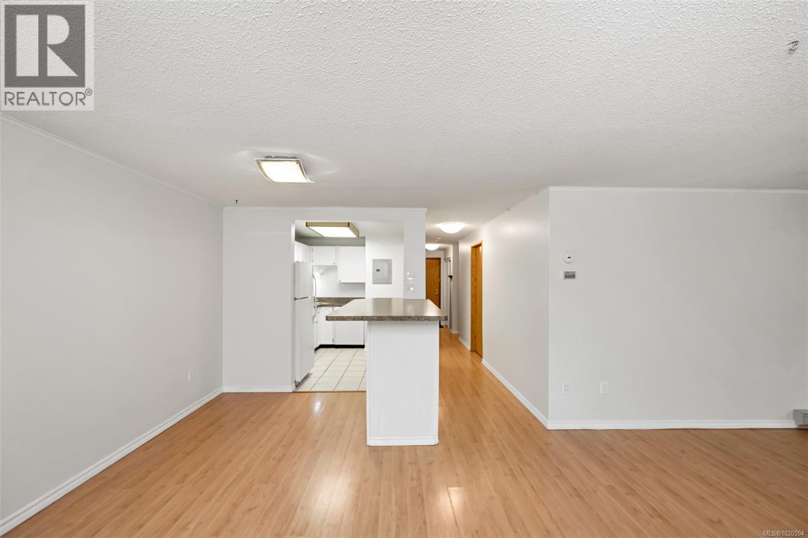 204 1010 Bristol Rd, Saanich