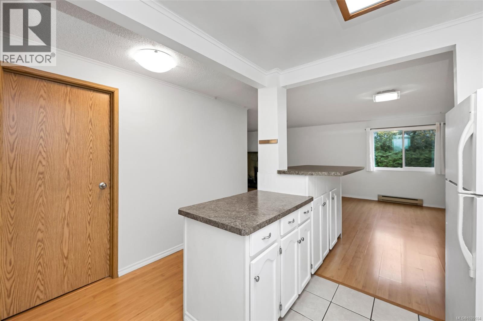 204 1010 Bristol Rd, Saanich