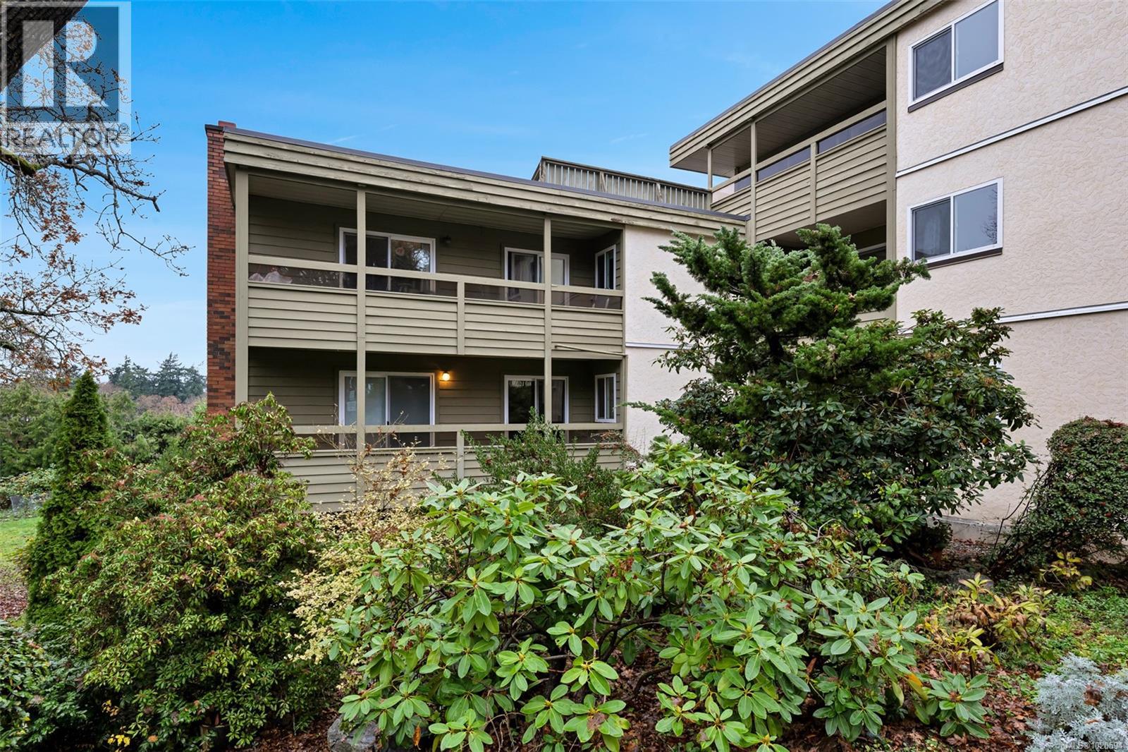 204 1010 Bristol Rd, Saanich