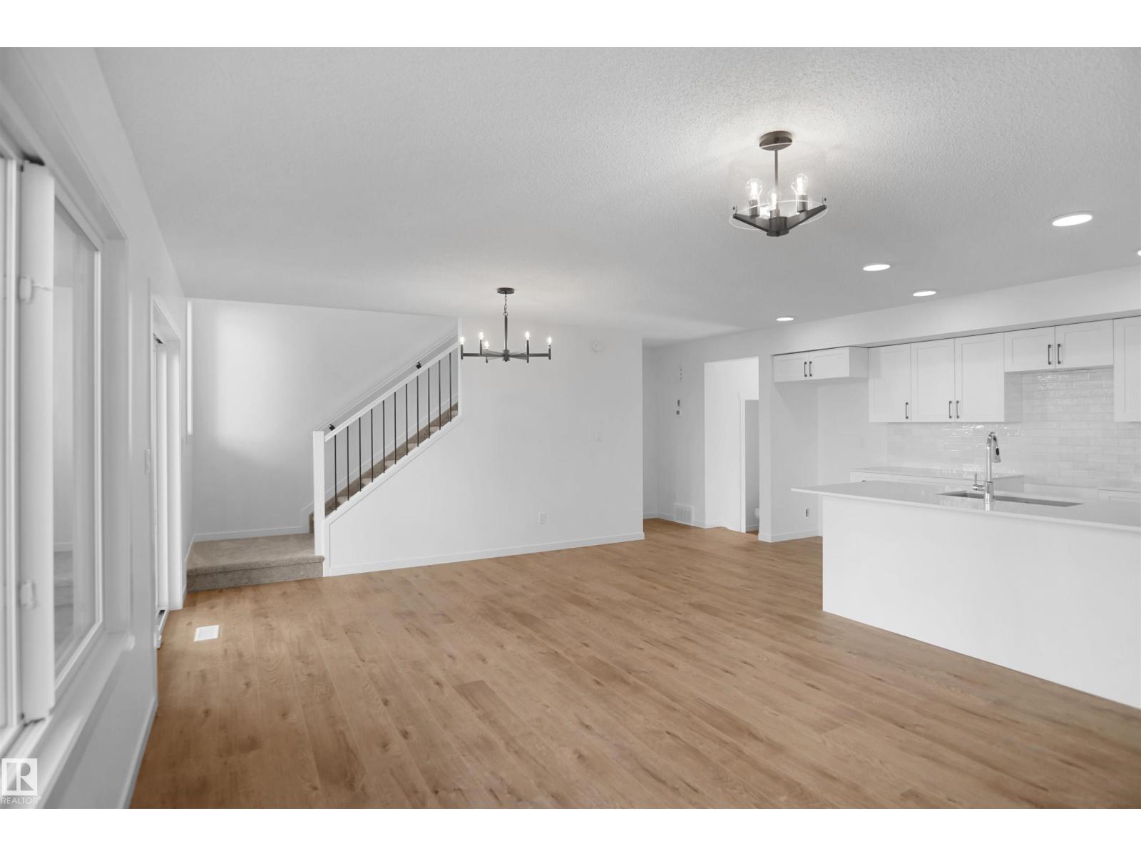 #54 19904 31 AV NW, Edmonton