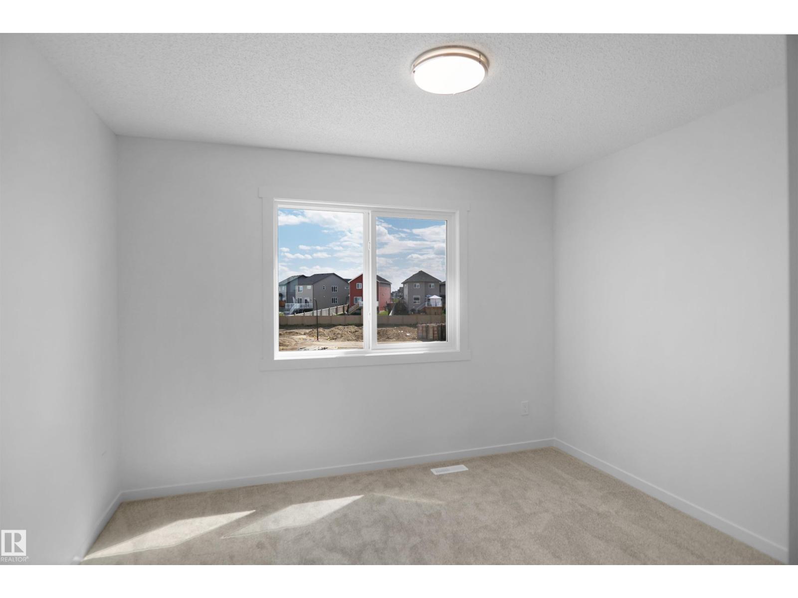 #100 3705 141 ST SW, Edmonton